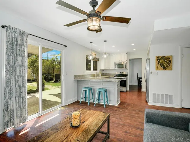 215 Pipin Drive, Fallbrook, California 92028