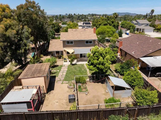 215 Pipin Drive, Fallbrook, California 92028