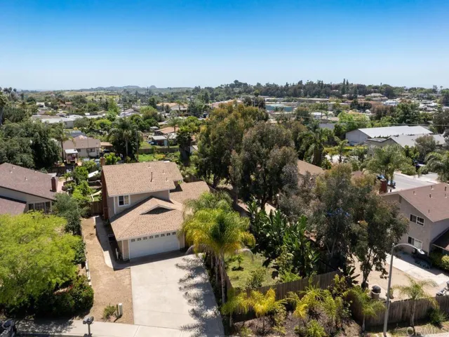 215 Pipin Drive, Fallbrook, California 92028