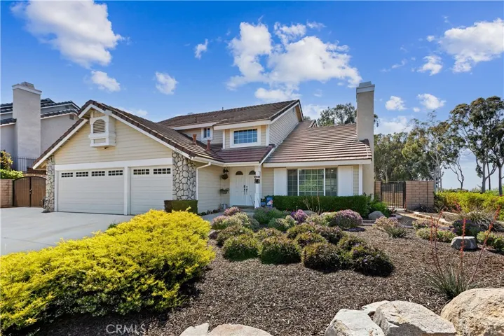 16501 Creekside Road, Riverside, California 92503