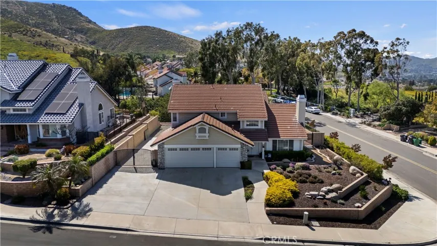 16501 Creekside Road, Riverside, California 92503