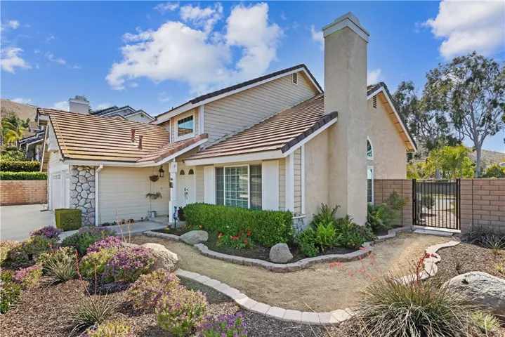 16501 Creekside Road, Riverside, California 92503