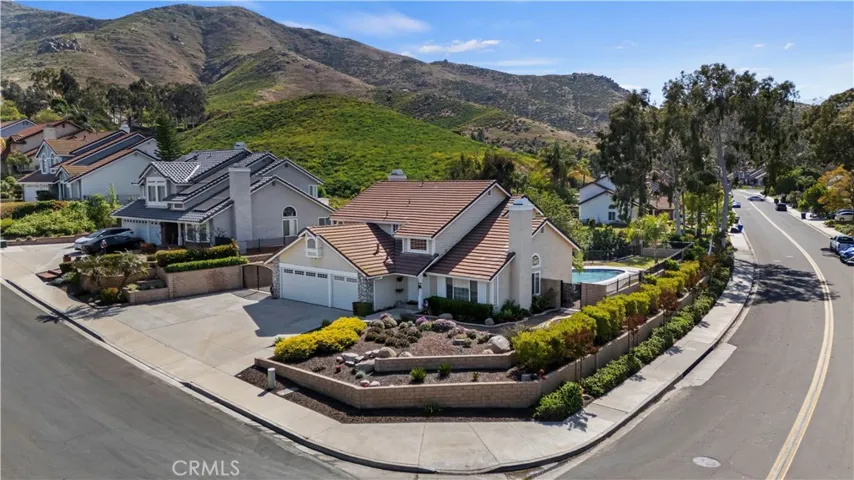 16501 Creekside Road, Riverside, California 92503