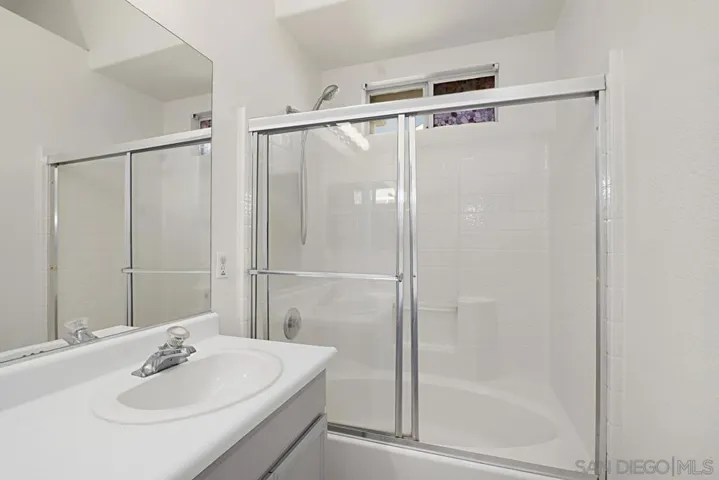 11849 Spruce Run Dr B, San Diego, California 92131