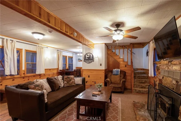 211 W Sherwood Boulevard, Big Bear City, California 92314
