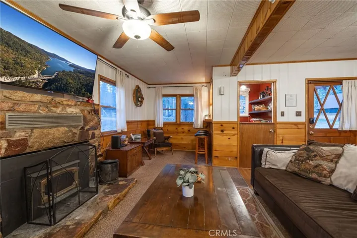 211 W Sherwood Boulevard, Big Bear City, California 92314