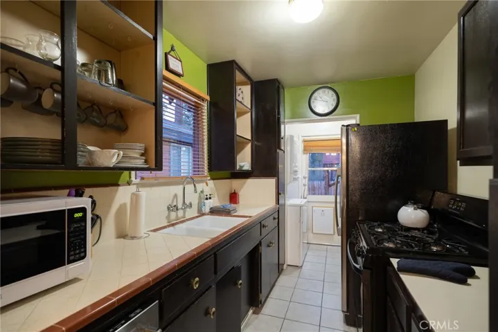 211 W Sherwood Boulevard, Big Bear City, California 92314