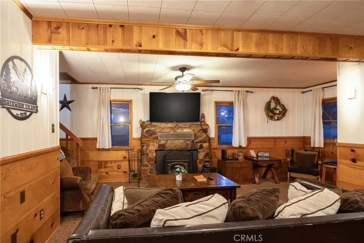 211 W Sherwood Boulevard, Big Bear City, California 92314