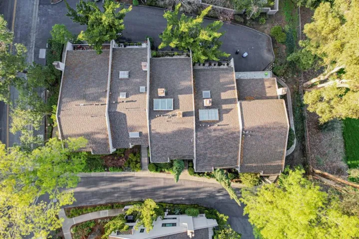142 Sand Hill Circle, Menlo Park, California 94025