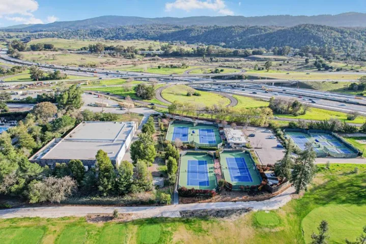 142 Sand Hill Circle, Menlo Park, California 94025