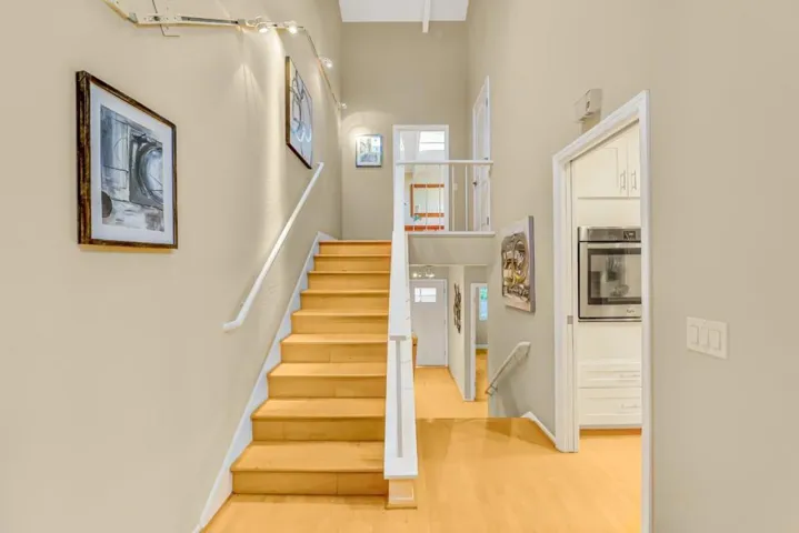 142 Sand Hill Circle, Menlo Park, California 94025