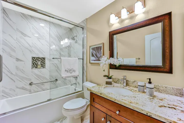 142 Sand Hill Circle, Menlo Park, California 94025