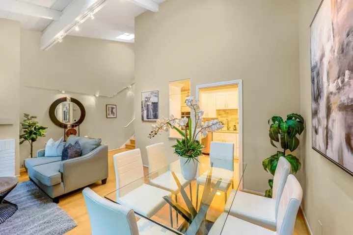 142 Sand Hill Circle, Menlo Park, California 94025