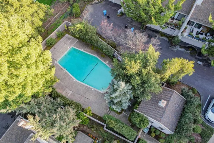 142 Sand Hill Circle, Menlo Park, California 94025