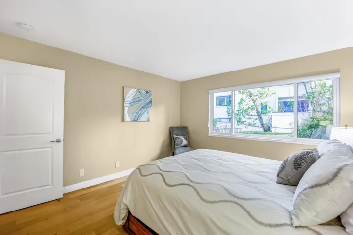 142 Sand Hill Circle, Menlo Park, California 94025