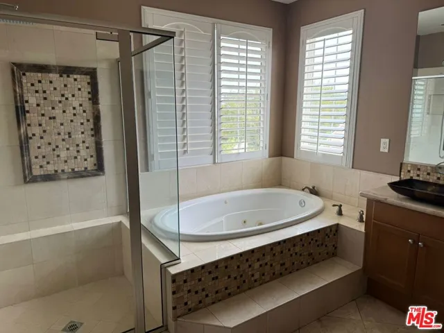 11354 Santini Lane, Porter Ranch, California 91326