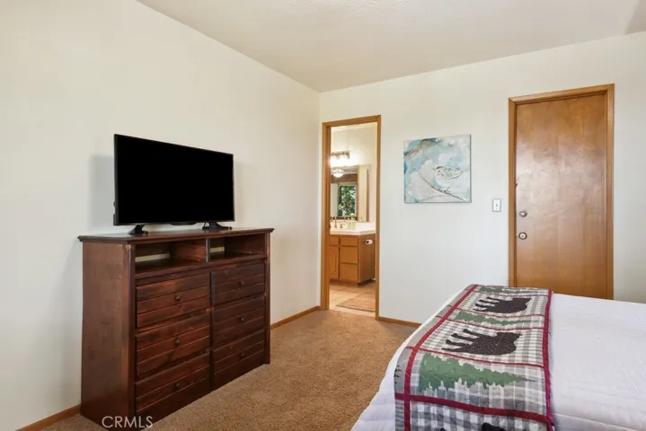 529 Dover Court, Lake Arrowhead, California 92352