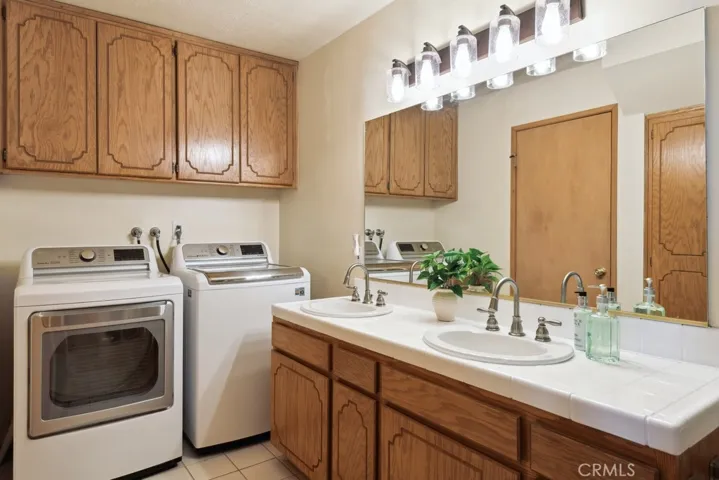 529 Dover Court, Lake Arrowhead, California 92352