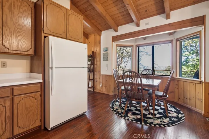 529 Dover Court, Lake Arrowhead, California 92352