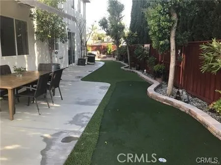 13865 Ivywood Court, Eastvale, California 92880