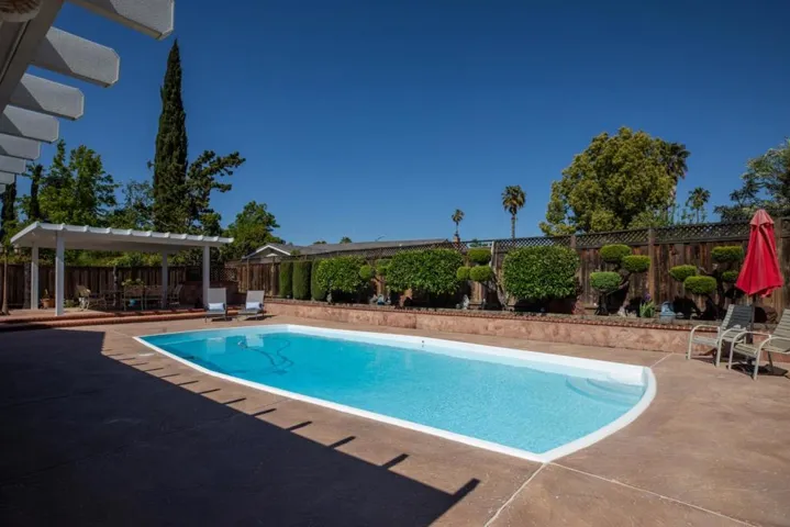 6916 Lenwood Way, San Jose, California 95120