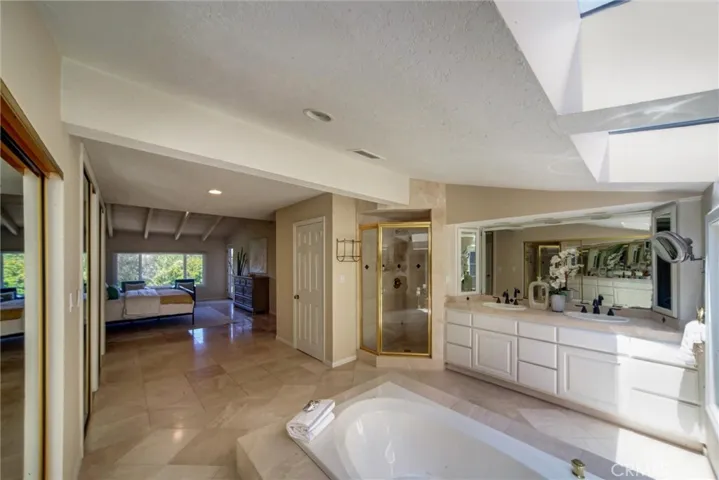 416 Vista Grande, Newport Beach, California 92660