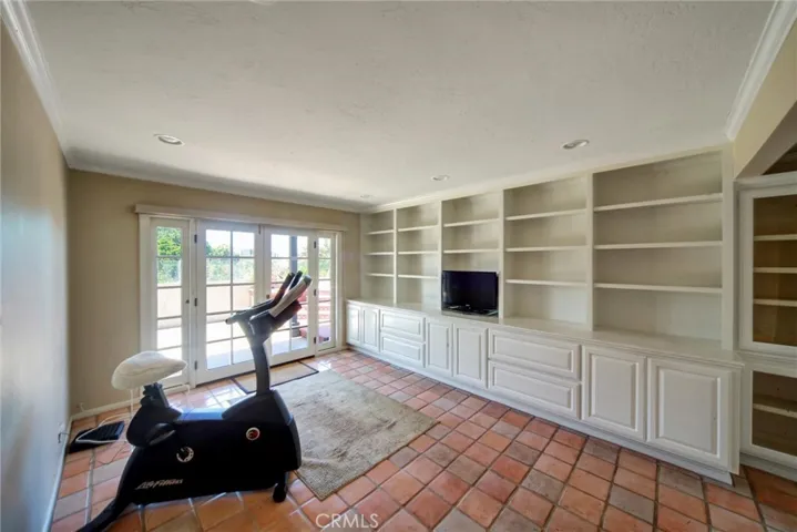 416 Vista Grande, Newport Beach, California 92660