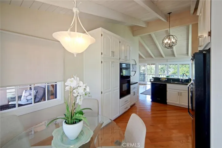 416 Vista Grande, Newport Beach, California 92660