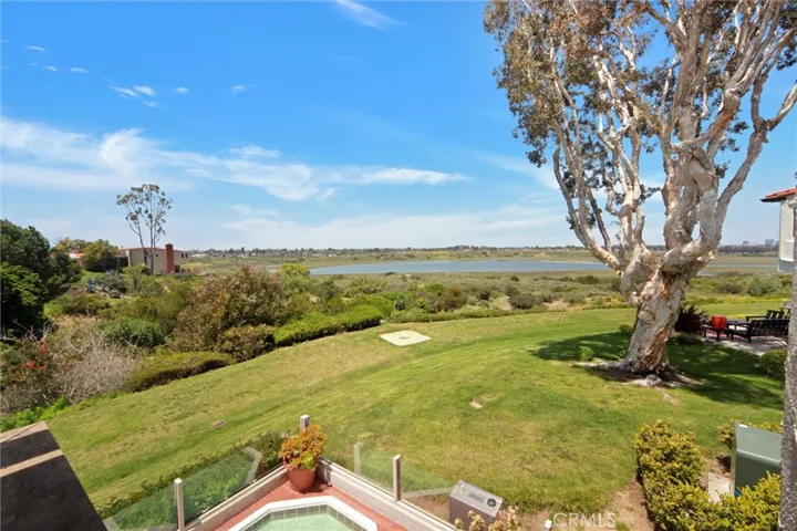 416 Vista Grande, Newport Beach, California 92660