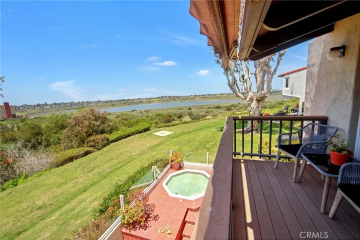 416 Vista Grande, Newport Beach, California 92660