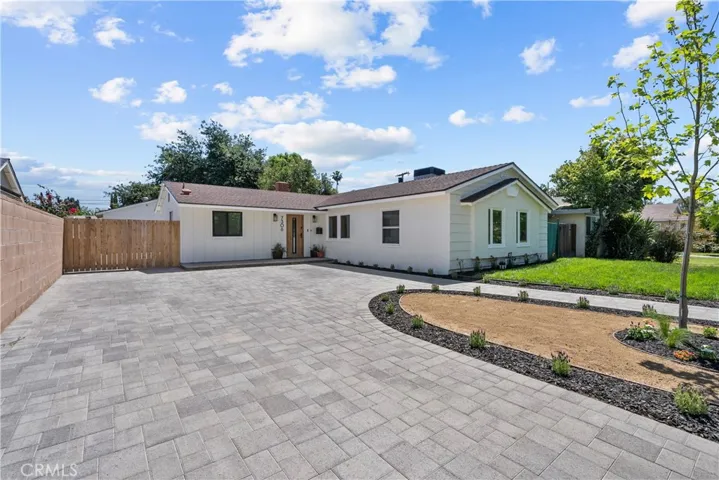 7306 Sale Avenue, West Hills, California 91307