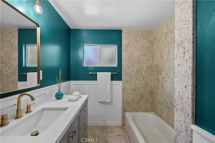 7306 Sale Avenue, West Hills, California 91307