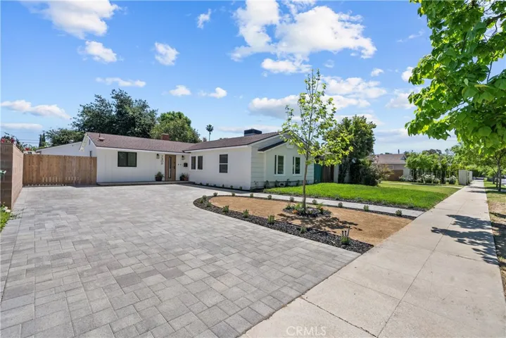 7306 Sale Avenue, West Hills, California 91307