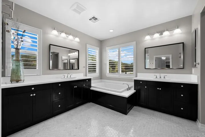 32619 Shadyview St, Winchester, California 92596