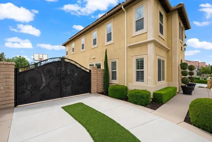 32619 Shadyview St, Winchester, California 92596