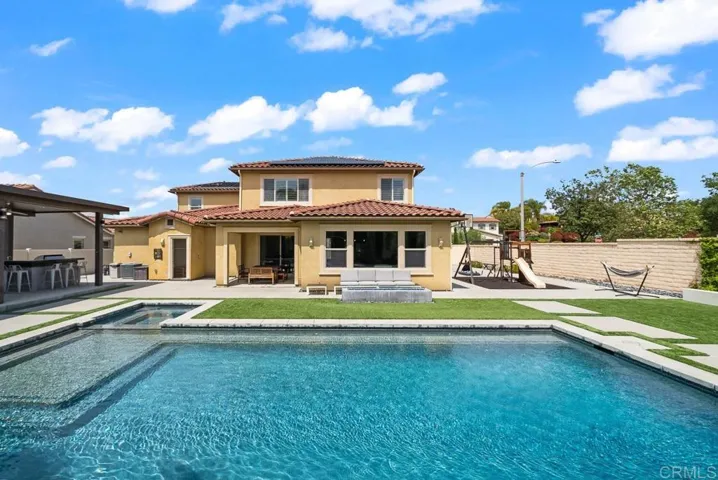 32619 Shadyview St, Winchester, California 92596
