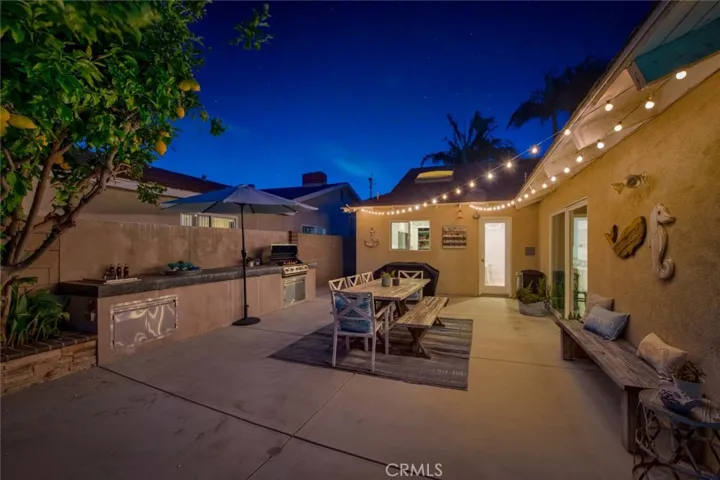 8814 La Roca Avenue, Fountain Valley, California 92708