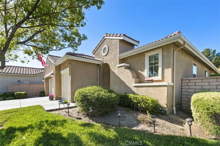 28130 Highwood Court, Menifee, California 92584