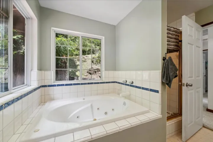 750 Tie Gulch Road, Santa Cruz, California 95065