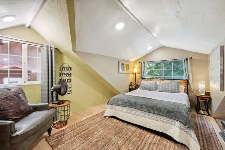 Main Bed