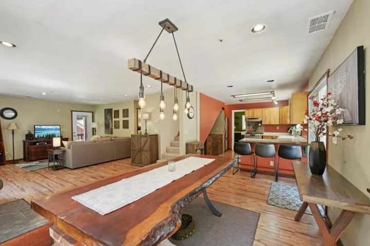 750 Tie Gulch Road, Santa Cruz, California 95065