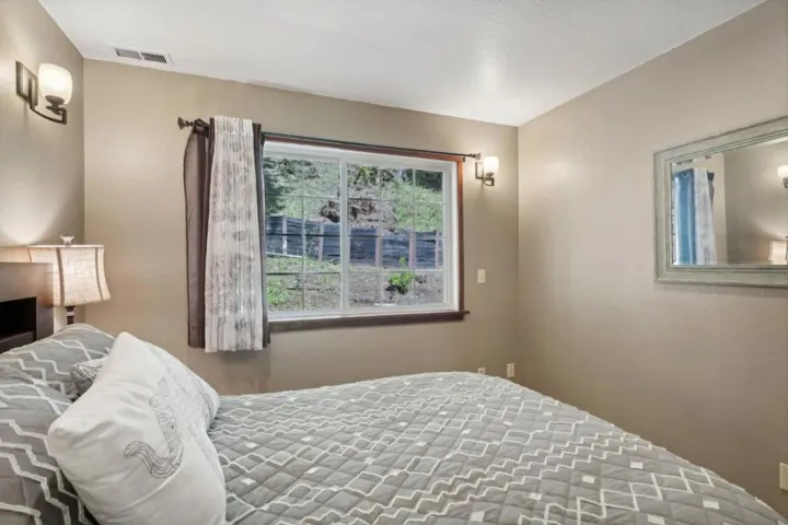 750 Tie Gulch Road, Santa Cruz, California 95065