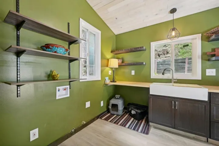 Pantry Room With Washer/Dryer Hookup