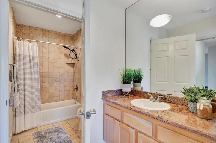 9860 Dale Avenue A7, Spring Valley, California 91977