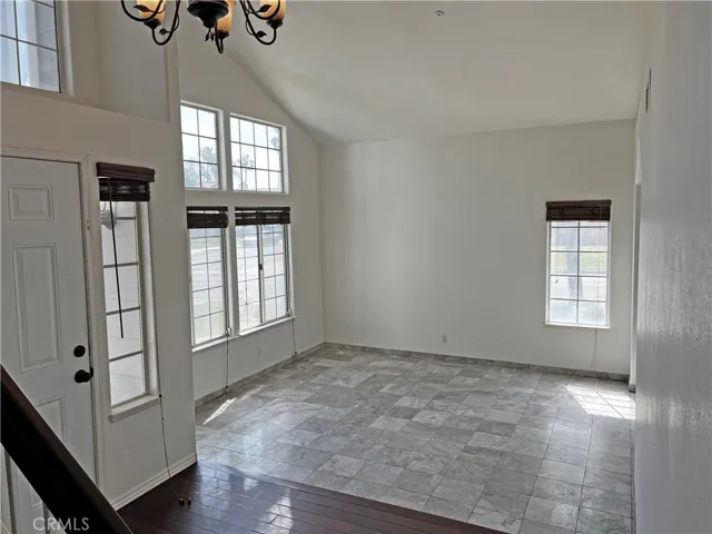 13497 Chrystal Court, Fontana, California 92336