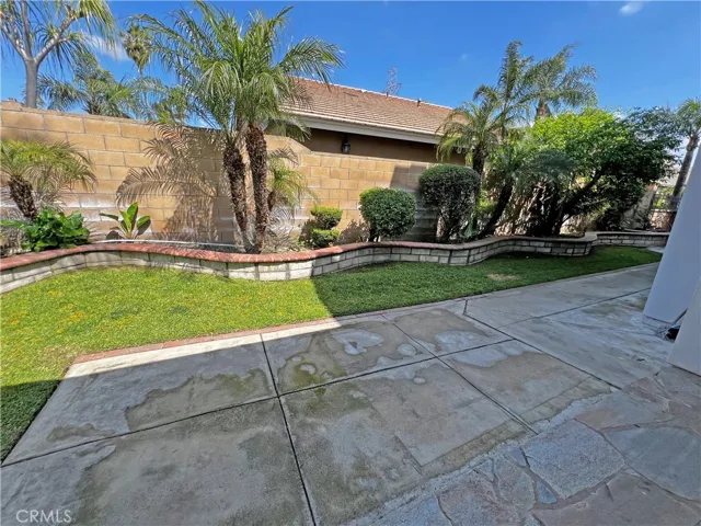 13497 Chrystal Court, Fontana, California 92336