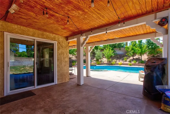 41603 Elsdale Place, Quartz Hill, California 93536