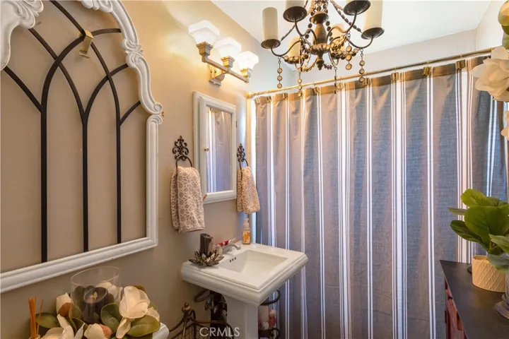 6661 Rockglen Avenue, San Diego, California 92111