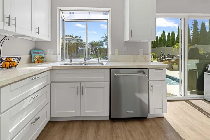 1421 Eastview Court, Oceanside, California 92056