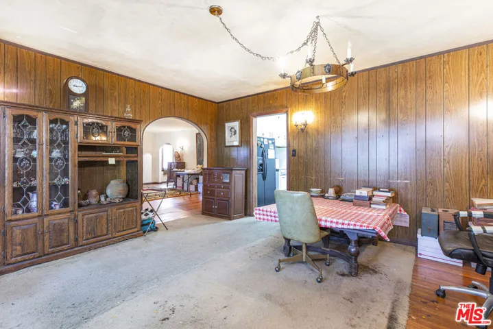 FORMAL DINING RM